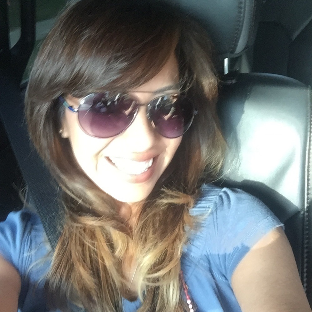 Meet your Posher, Becca